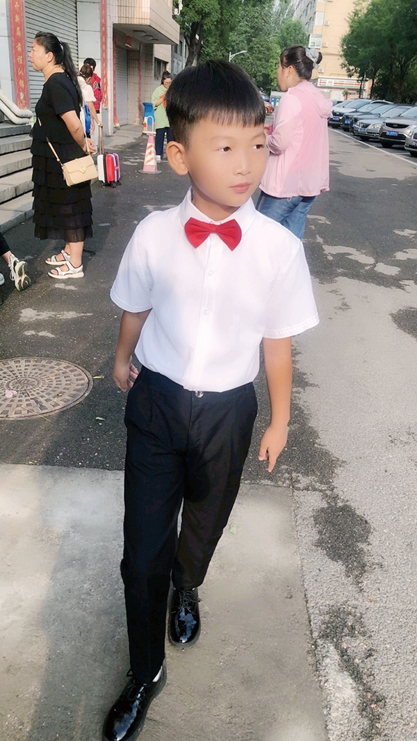 太原市杏花岭区解放路小学校 五年一班 王烁杰.jpg