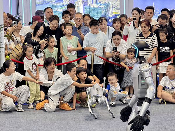 科技赋能 文脉澎湃 ——山西文博会打造沉浸式文化体验新场景