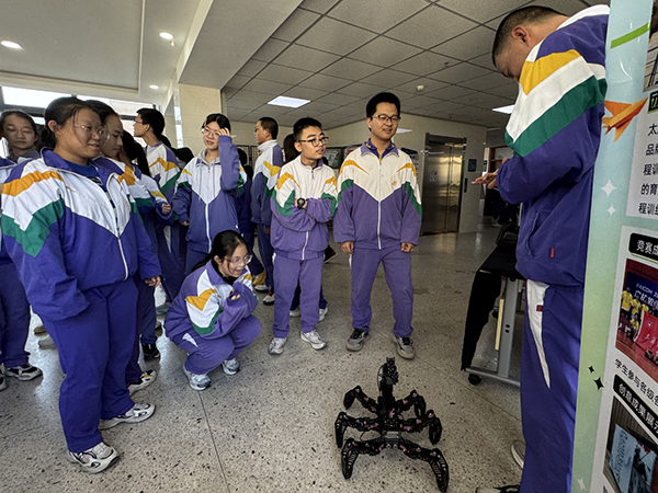 788c8f9cf11d468a8c7eacd3edbcdd8d.jpg 微信图片_2025-10-27_165138_440.jpg