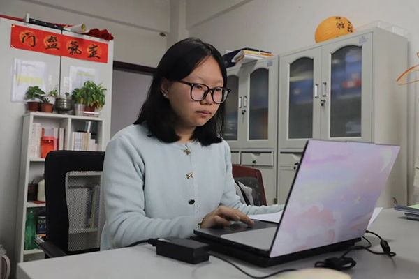 fd772a4daea940fab0d93b543810498a.jpg 640.jpg